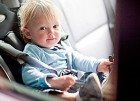 Чем занять ребенка в машине во время поездки